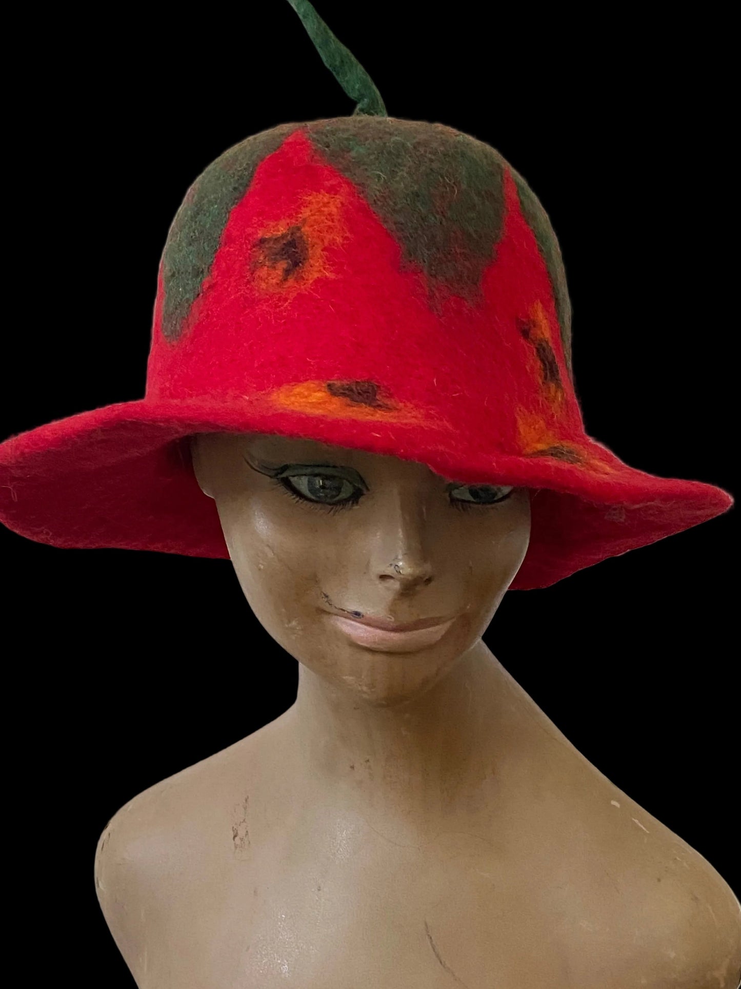 Vilten hoedje Tomaat