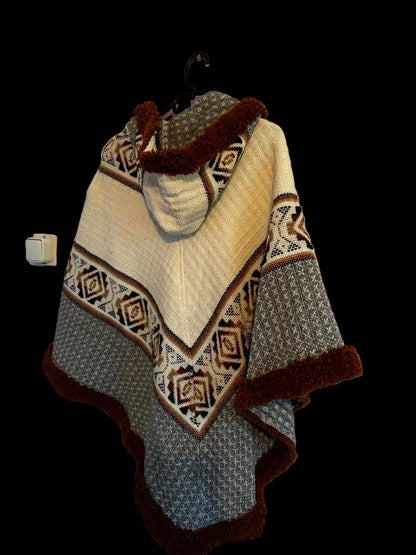 Poncho Rosanna White Brown